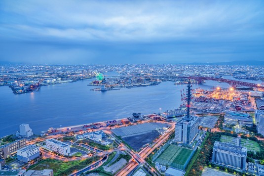 コスモタワー展望台から眺めるきれいな夕景